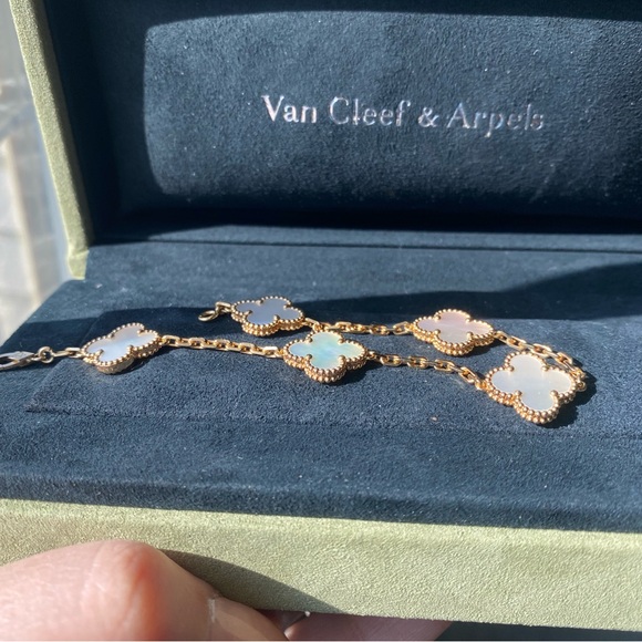 Van Cleef & Arpels Mother of Pearl Alhambra Bracelet - Picture 12 of 15
